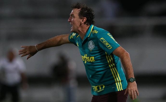 Em entrevista coletiva após a partida, Cuca não escondeu o alívio pelo resultado positivo