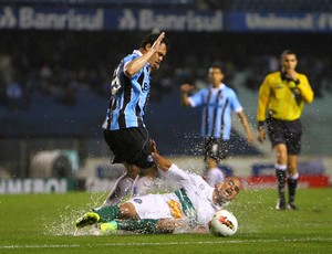 Kleber Gladiador contra o Coritiba (Foto: Lucas Uebel / Grêmio, DVG)
