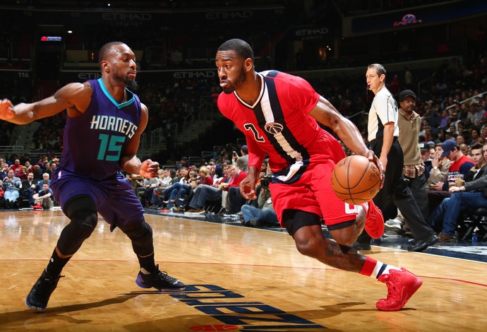 John Wall foi o grande destaque dos Wizards contra os Hornetts (Foto: Ned Dishman / National Basketball Association)