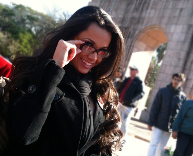 Olha só que charme que Fernanda D'avila fica usando óculos! É muito estilo! (Foto: Arquivo Pessoal)