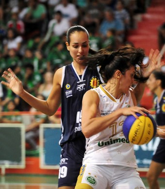 Americana 63 x 59 São José Basquete Feminino (Foto: Flávio Oliveira/ Prefeitura Municipal de Americana)