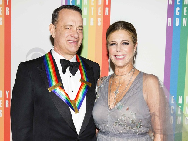 Tom Hanks e a mulher, Rita Wilson, em premiação em Washington, nos Estados Unidos (Foto: Joshua Roberts/ Reuters)