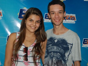 Lucas e Fernanda foram aprovados no Enem quando cursavam o 2º ano (Foto: Inaê Teles/G1)