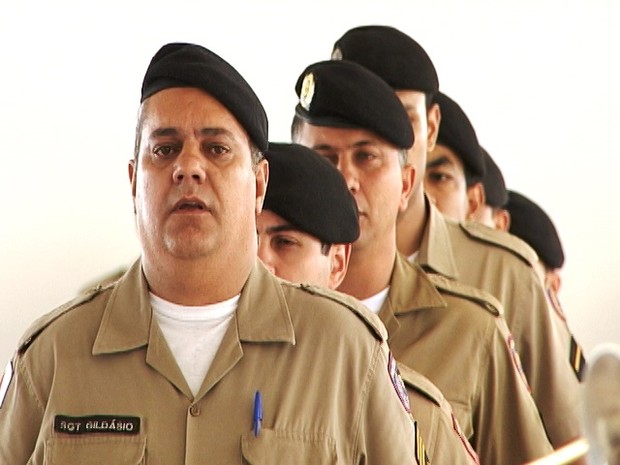 Militares durante solenidade do novo batalhão (Foto: TV Integração/Reprodução) Militares durante solenidade do novo batalhão (Foto: TV Integração/Reprodução)
