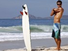 Elenco de Malhação grava no Leme, praia do Rio