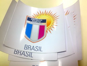 Adesivos do Espírito Santo de Anchieta (Foto: Sidney Magno Novo/Globoesporte.com) Adesivos do Espírito Santo de Anchieta (Foto: Sidney Magno Novo/Globoesporte.com)