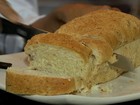 Aprenda a fazer um pão artesanal com queijo e bacon