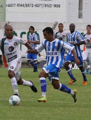 Nádson, meia do Avaí na vitória sobre o Camboriú (Foto: Jamira Furlani / Avaí FC)