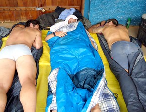Pela privação de sono, Equipe Terra de Gigantes viu um boto durante a canoagem (Foto: Bebel Clark / Globoesporte.com)