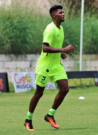 Rodrigo Tiuí, atacante do River-PI (Foto: Victor Costa/RiverAC) Rodrigo Tiuí, atacante do River-PI (Foto: Victor Costa/RiverAC)