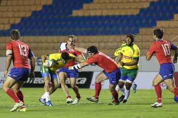 São Paulo terá de consertar gramado de Barueri para receber o Corinthians.
