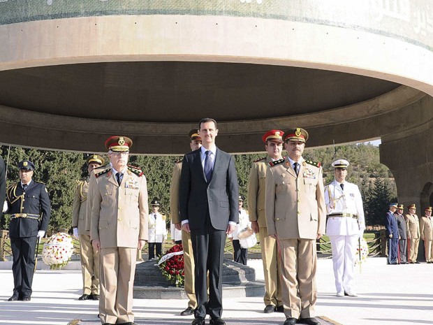 O presidente Bashar al Assad, em foto divulgada neste sábado (6) (Foto: Reuters)