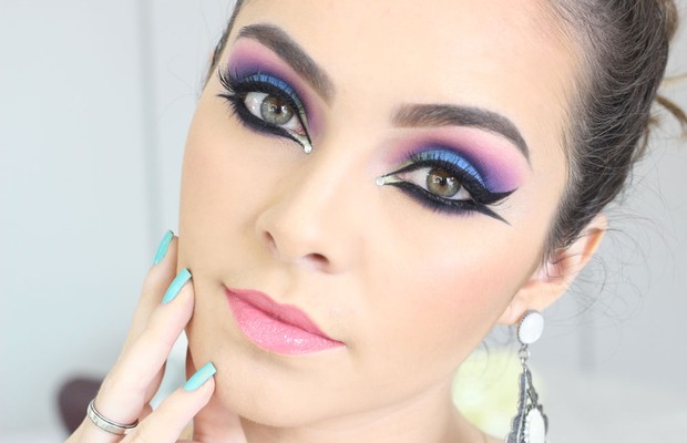 Aprenda a fazer uma maquiagem elaborada para arrastar nas festas de carnaval! (Foto: Arquivo Pessoal/Meus 5 Minutos) Aprenda a fazer uma maquiagem elaborada para arrastar nas festas de carnaval! (Foto: Arquivo Pessoal/Meus 5 Minutos)