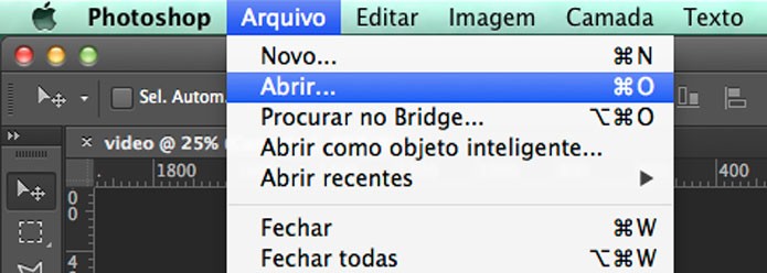 Caminho para abrir um vídeo no Photoshop (Foto: Reprodução/André Sugai)