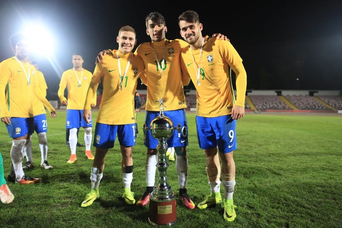 Felipe Vizeu, Lucas Paquetá e Matheus Sávio Flamengo Seleção Brasileira sub-20 (Foto: Divulgação)