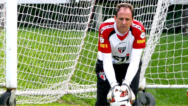 Rogério Ceni no treino do São Paulo (Foto: Leandro Martins / Futura Press)