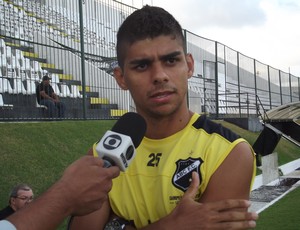 Jean Carioca, meia-atacante do ABC (Foto: Tiago Menezes)