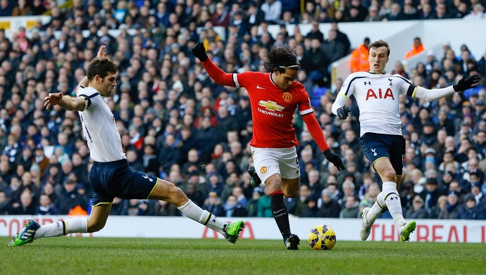 Falcão Garcia, Manchester United x Tottenham (Foto: AP)