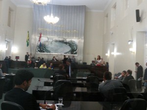 Deputados aprovam substitutivo ao Plano Estadual de Educação (Foto: Lucas Leite/G1)