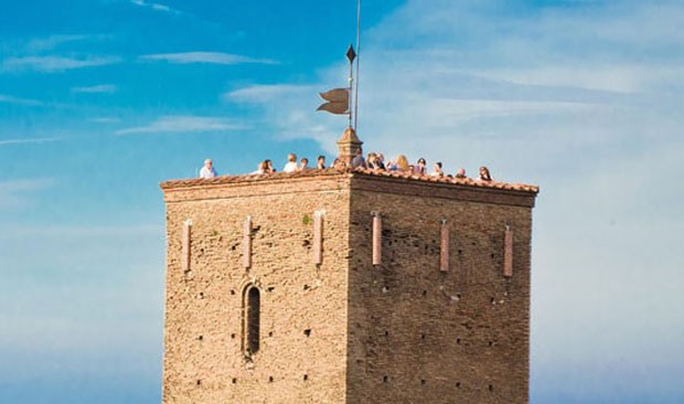 A Torre Prendiparte tem um terraço panorâmico com vista para a cidade (Foto: www.marcoravenna.it/Divulgação)