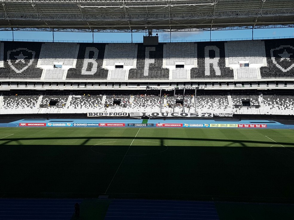 Estádio Nilton Santos (Foto: Marcelo Baltar)