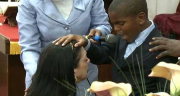 http://www.bbc.co.uk/worldservice/emp/pop.shtml?l=pt&amp;t=video&amp;p=/portuguese/meta/dps/2012/08/emp/120829_pastor_rp.emp.xml (Foto: BBC)