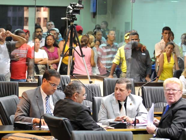 Votação aconteceu na tarde desta quarta-feira (6) (Foto: Elpídio Júnior)