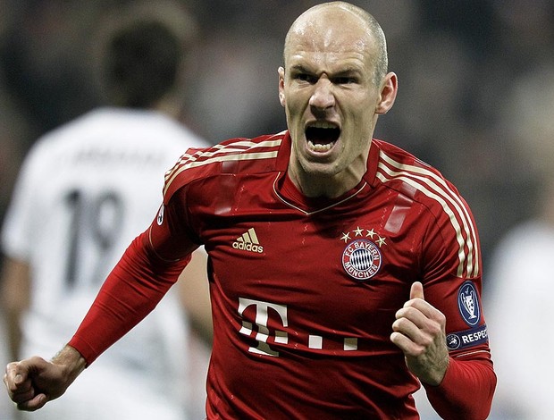 Robben comemorando gol contra o Basel (Foto: AFP)