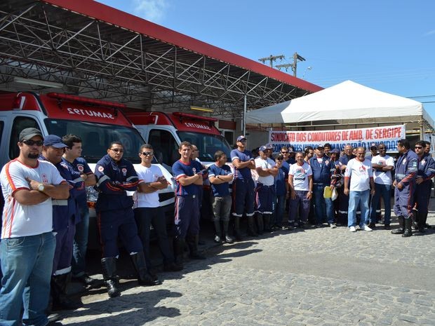 Condutores de ambulâncias do Samu pedem reajuste para mais  R$ 2,4 mil (Foto: Marina Fontenele/G1 SE)