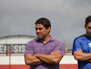 Leandro Sena agora é auxiliar técnico de Roberto Fernandes no América-RN (Foto: Gabriel Peres/Divulgação)