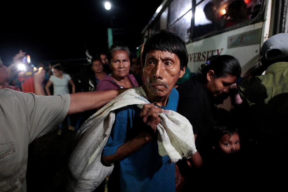 Desde terça-feira, Ministério de Segurança evacuou 4 mil pessoas na Nicarágua (Foto: Oswaldo Rivas/Reuters)