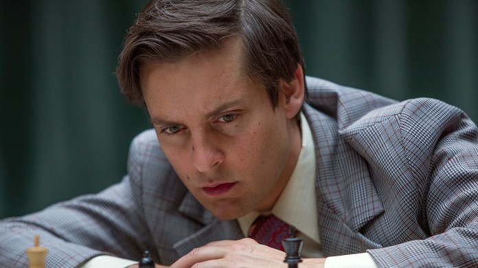 Tobey Maguire vive personagem real em 'O dono do jogo', Divirta-se mais