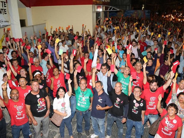 Assembleia dos bancários aconteceu na sede do sindicato da categoria, na região central do Recife, nesta quinta-feira (6) (Foto: Assessoria/Sindicato dos Bancários de PE)