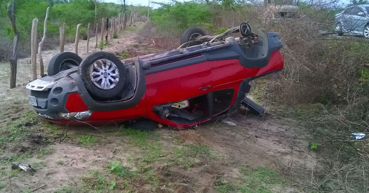 G Mulher Morre E Pessoas Da Mesma Fam Lia Se Ferem Em Acidente Na