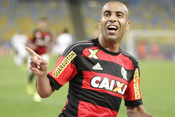 Emerson Sheik comemora o segundo gol do Flamengo no Maracanã (Foto: Gilvan de Souza/Fla Imagem)