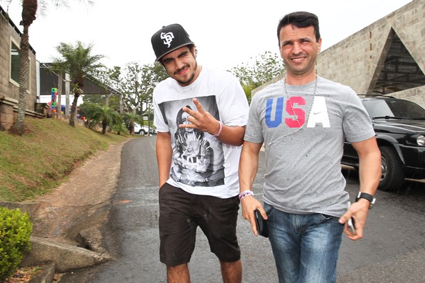 Caio Castro no kart dos artistas (Foto: Manuela Scarpa /Foto Rio News) Caio Castro no kart dos artistas (Foto: Manuela Scarpa /Foto Rio News)