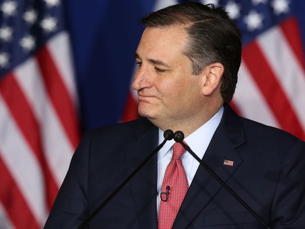 Ted Cruz anuncia a suspensão de sua campanha pela indicação pelo Partido Republicano, em Indianápolis, Indiana, na terça (3) (Foto: Joe Raedle/Getty Images/AFP ) Ted Cruz anuncia a suspensão de sua campanha pela indicação pelo Partido Republicano, em Indianápolis, Indiana, na terça (3) (Foto: Joe Raedle/Getty Images/AFP )