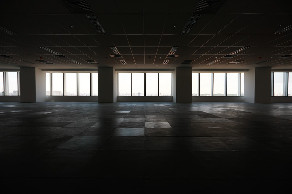 Sala vazia no edifício EZ Tower - torre B, na Chácara Santo Antônio, Zona Sul de São Paulo (Foto: Fábio Tito/G1)