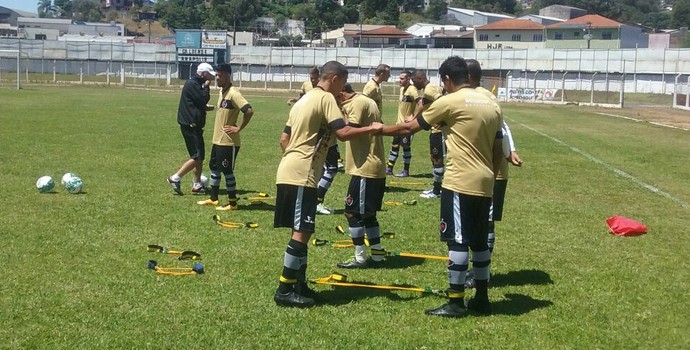 Botafogo-PB, treino, Estádio Municipal de Poços de Caldas (Foto: Divulgação / Botafogo-PB)