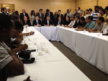 Acordo entre prefeitura e governo foi anunciado nesta segunda (Foto: Kety Marinho/TV Globo)