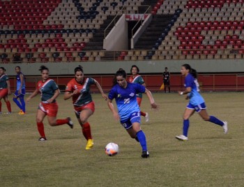 Assermurb x Atlético-AC, Seletiva Acreana de Futebol Feminino (Foto: Nathacha Albuquerque)