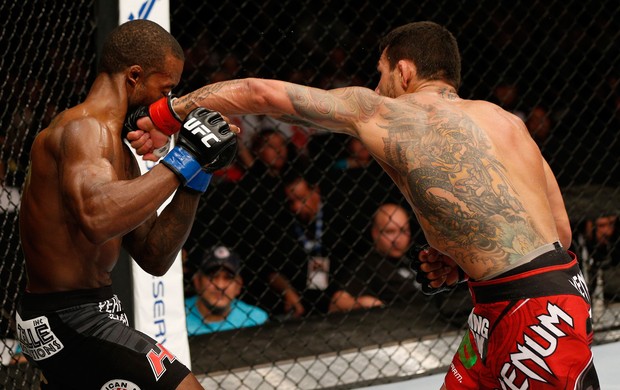 Rafael dos Anjos Jason High UFC MMA (Foto: Getty Images)