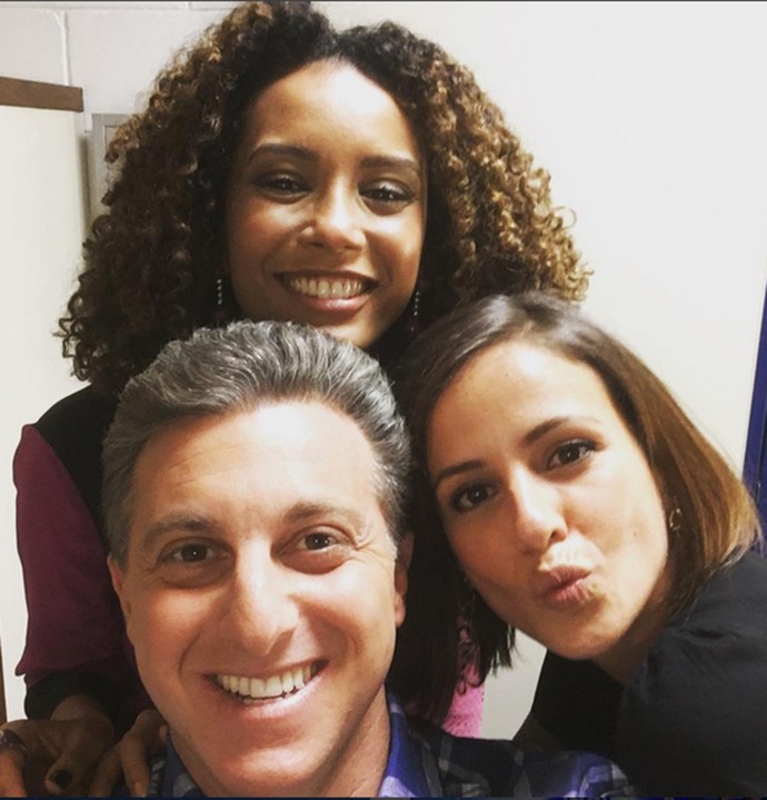 Luciano Huck tira selfie com Taís Araújo e Fernanda de Freitas (Foto: Arquivo Pessoal)
