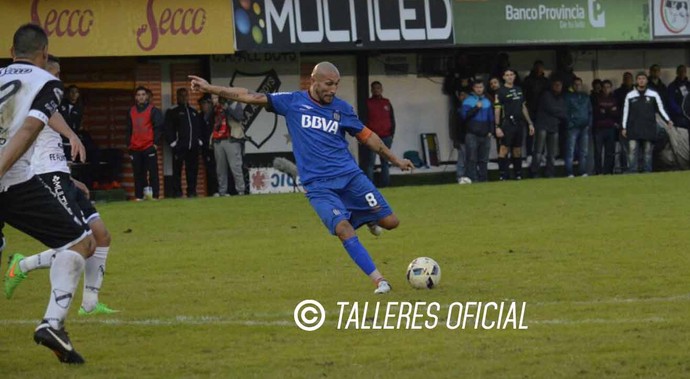Guiñazu gol talleres (Foto: Reprodução / Talleres) Guiñazu gol talleres (Foto: Reprodução / Talleres)