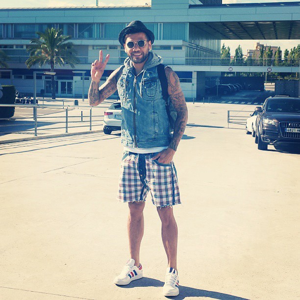 Daniel alves barcelona posando (Foto: Reprodução / Instagram)