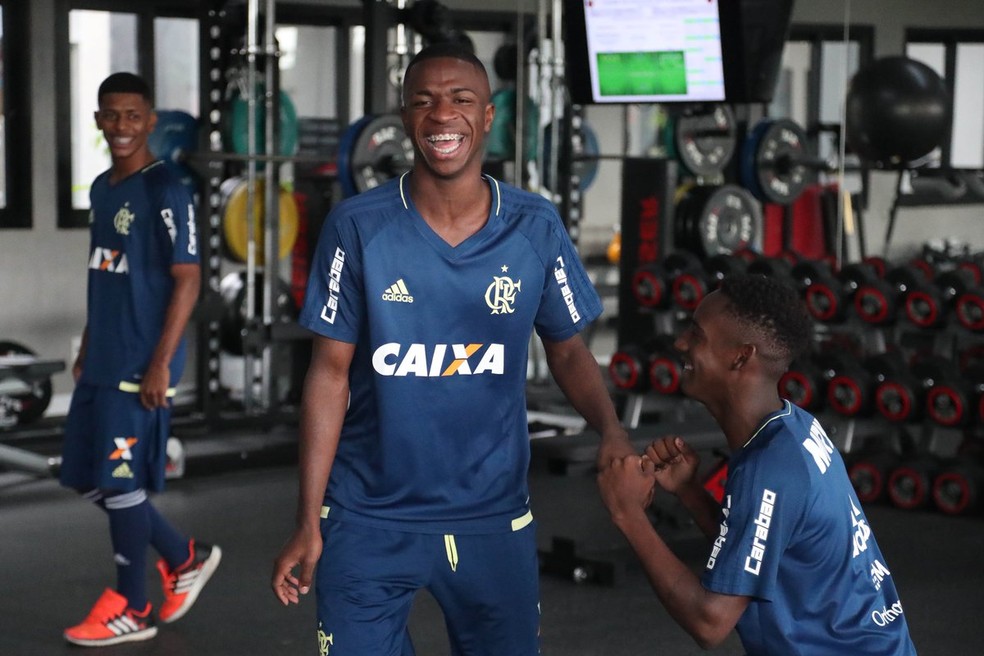Vinicius Junior será integrado aos profissionais (Foto: Gilvan de Souza / Divulgação Flamengo)