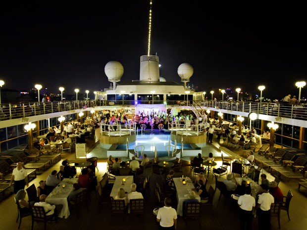 O navio Azamara Journey, onde ocorrerá o cruzeiro liberal (Foto: Divulgação/Azamara)