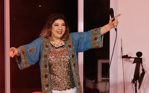 Roberta Miranda comemora seu aniversário de 64 anos live assista