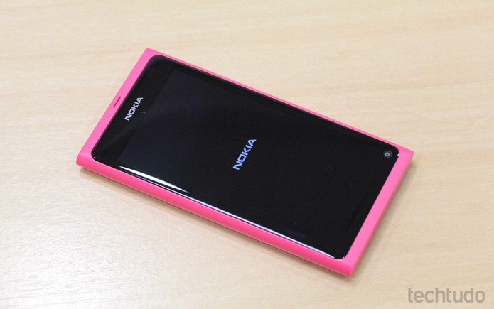 Nokia N9 (Foto: TechTudo/Allan Melo) Nokia N9 (Foto: TechTudo/Allan Melo)