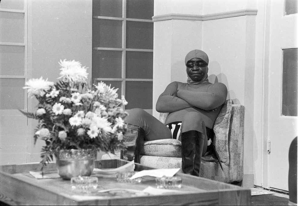 Mussum em episódio do humorístico 'Os Trapalhões' (Foto: Geraldo Modesto/TV Globo)